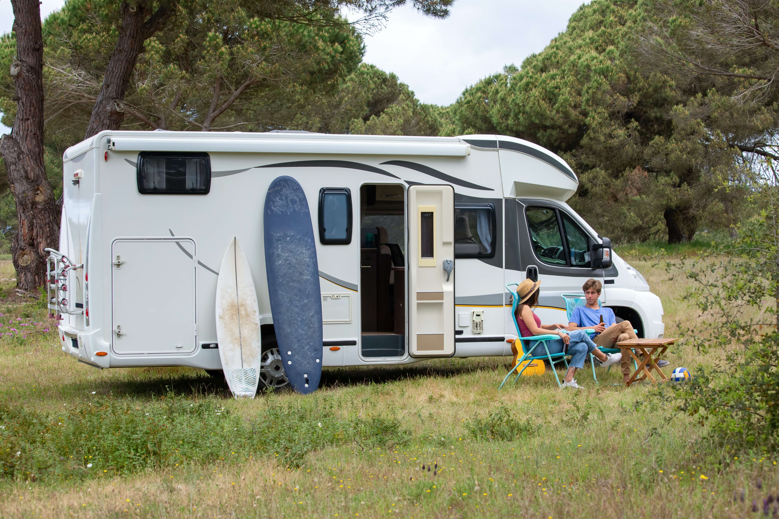 Comment choisir entre un camping-car ou une caravane ?